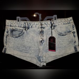 No Boundaries Shorts